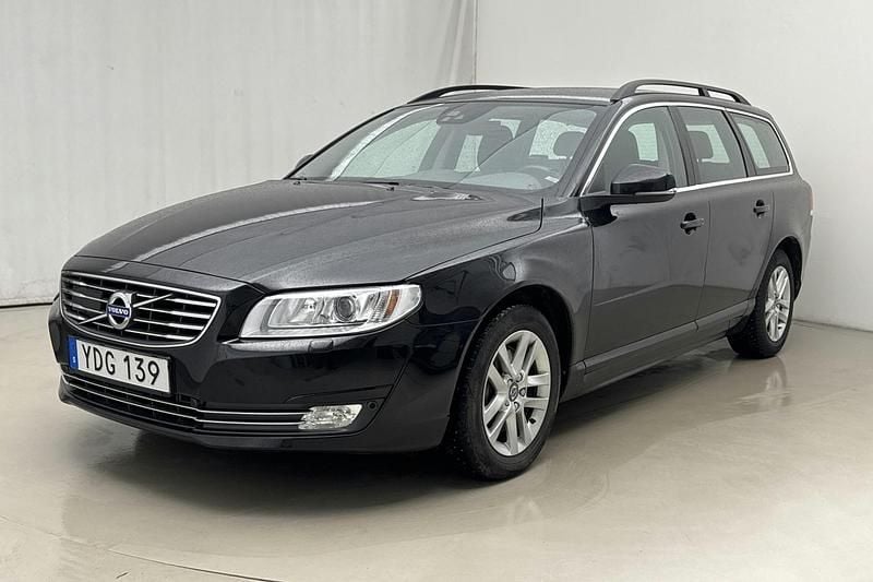 Svart Begagnad 2016 Volvo V70 Momentum Kombi | 229 800 kr (Dyr) - Bild 1/4