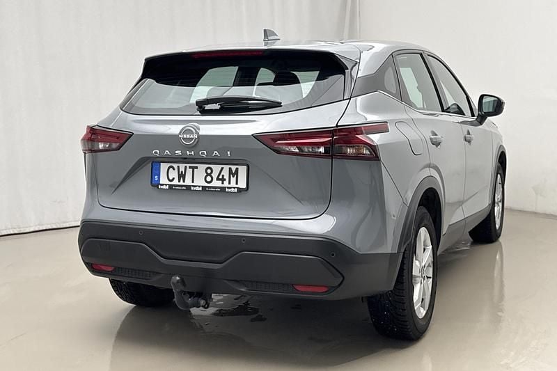 Begagnad Nissan Qashqai Acenta 140 HK (102 kW) 2022 Ljusgrå SUV