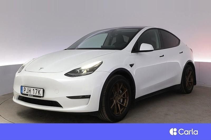 Vit Begagnad 2023 Tesla Model Y Long Range AWD SUV | 393 900 kr (Marknadspris) - Bild 1/3