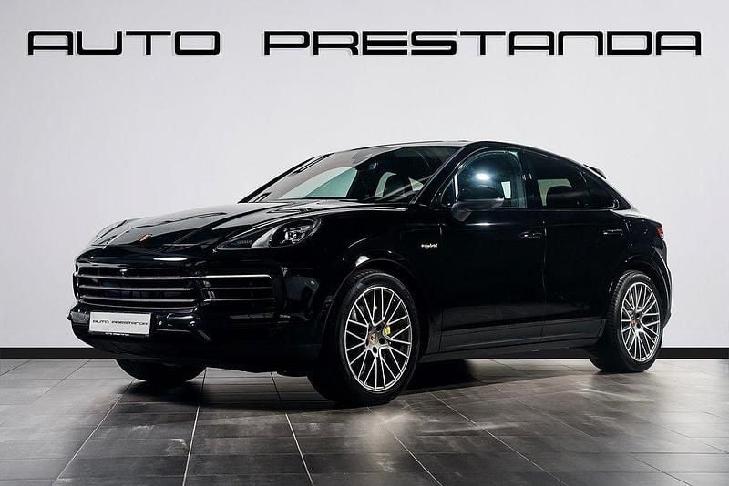 Svart Begagnad 2023 Porsche Cayenne Platinum Edition SUV | 879 000 kr (Bra pris) - Bild 1/4