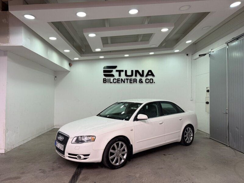 Vit Begagnad 2005 Audi A4 Comfort Sedan | 39 900 kr (Marknadspris) - Bild 1/4