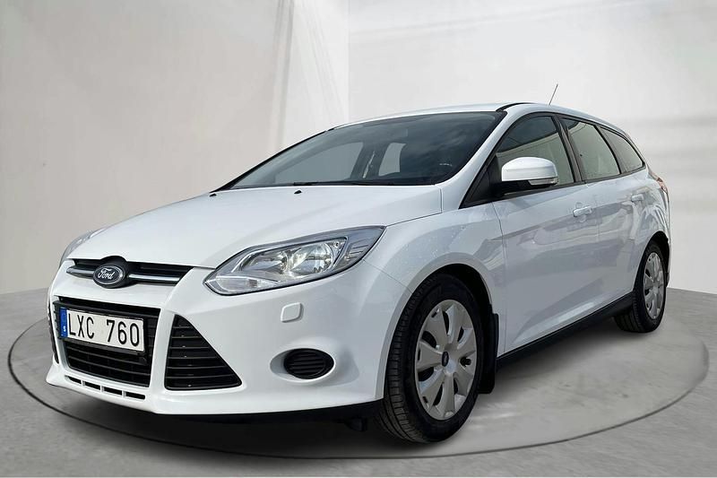 Vit Begagnad 2012 Ford Focus | 75 000 kr (Marknadspris) - Bild 1/4