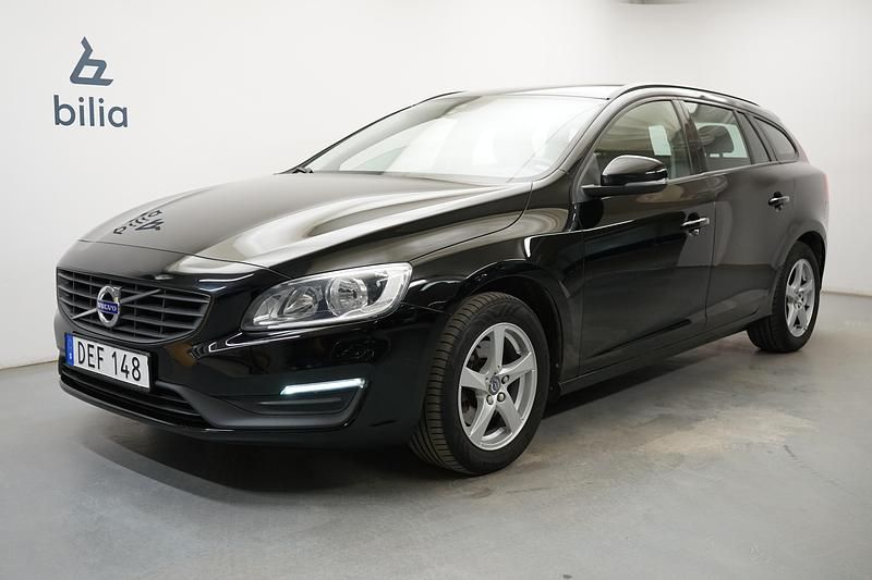 Svart Begagnad 2017 Volvo V60 Business Edition Kombi | 154 900 kr (Marknadspris) - Bild 1/3
