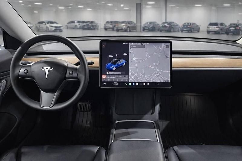 Begagnad Tesla Model 3 Long Range AWD 324 kW (441 HK) 2020 Blå Sedan