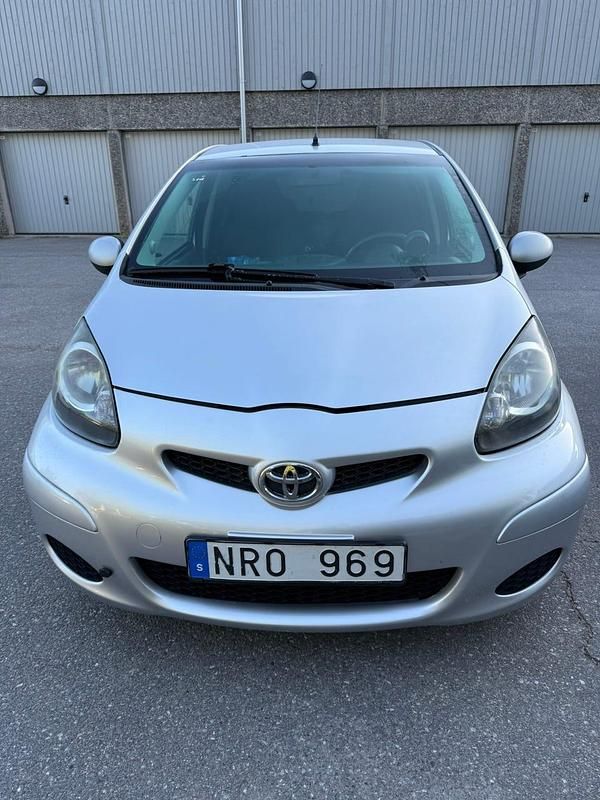 Begagnad 2009 Toyota Aygo Halvkombi | 22 900 kr - Bild 1/4