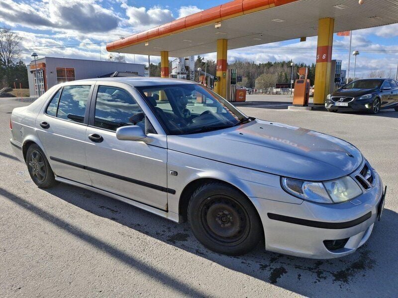 Silver Begagnad 2005 Saab 9-5 Vector Sedan | 5 500 kr (Superpris) - Bild 1/2