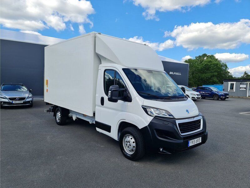 Vit Begagnad 2019 Peugeot Boxer Van | 229 750 kr (Lite dyr) - Bild 1/4