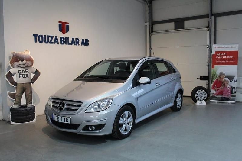 Silver Begagnad 2011 Mercedes B180 Minibuss | 59 900 kr (Marknadspris) - Bild 1/4