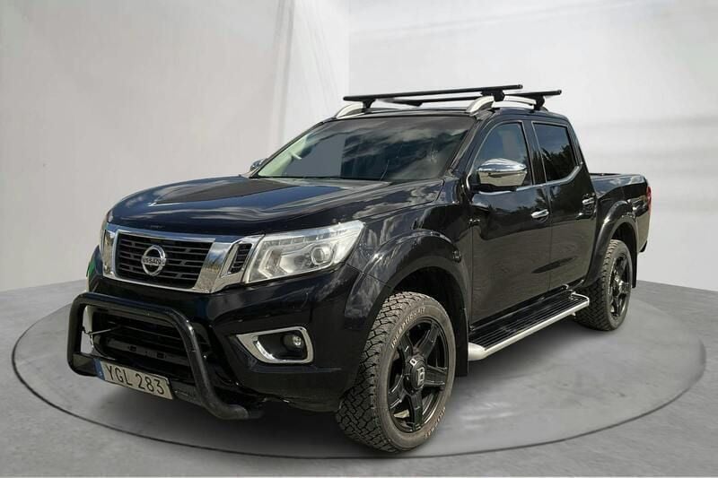 Svart Begagnad 2016 Nissan Navara Tekna Pickup | 229 000 kr - Bild 1/4