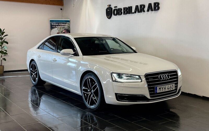Vit Begagnad 2016 Audi A8 Sedan | 299 900 kr - Bild 1/4