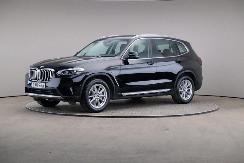 Svart (svart ii) Begagnad 2021 BMW X3 SUV | 399 000 kr (Marknadspris) - Bild 1/4