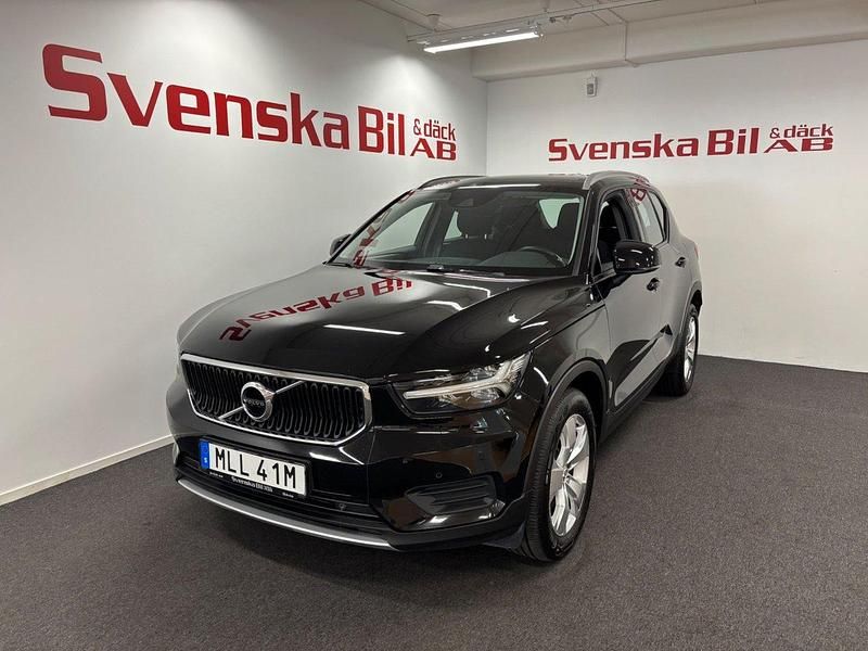 Svart Begagnad 2020 Volvo XC40 Momentum SUV | 299 000 kr (Lite dyr) - Bild 1/4