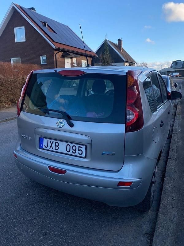 Begagnad Nissan Note 90 HK (66 kW) 2012 Halvkombi