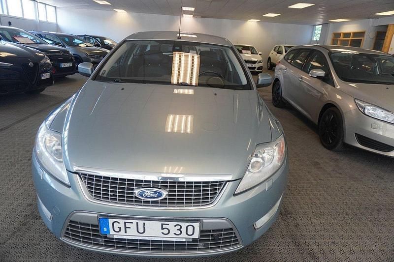 Grå Begagnad 2009 Ford Mondeo Titanium X Kombi | 37 000 kr (Superpris) - Bild 1/4