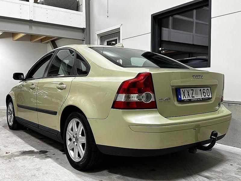 Begagnad Volvo S40 170 HK (125 kW) 2006 Grön Sedan
