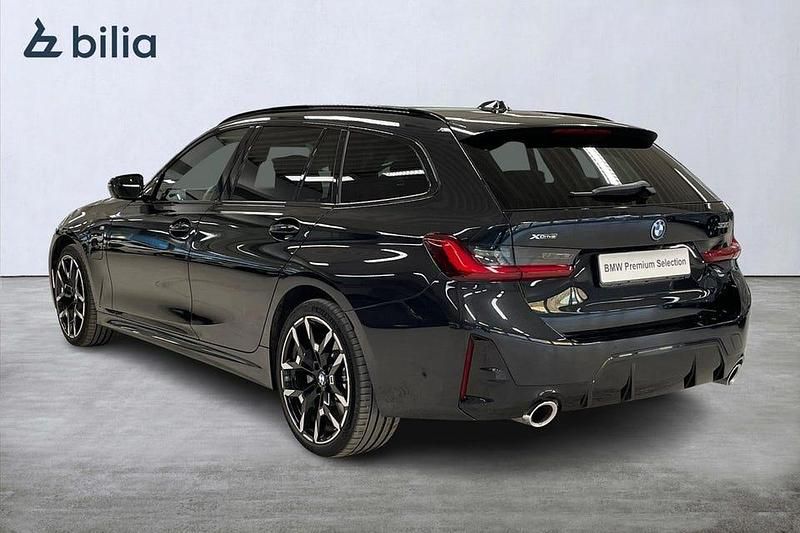 Begagnad BMW 330 M Sport 292 HK (214 kW) 2025 Saphire svart Kombi