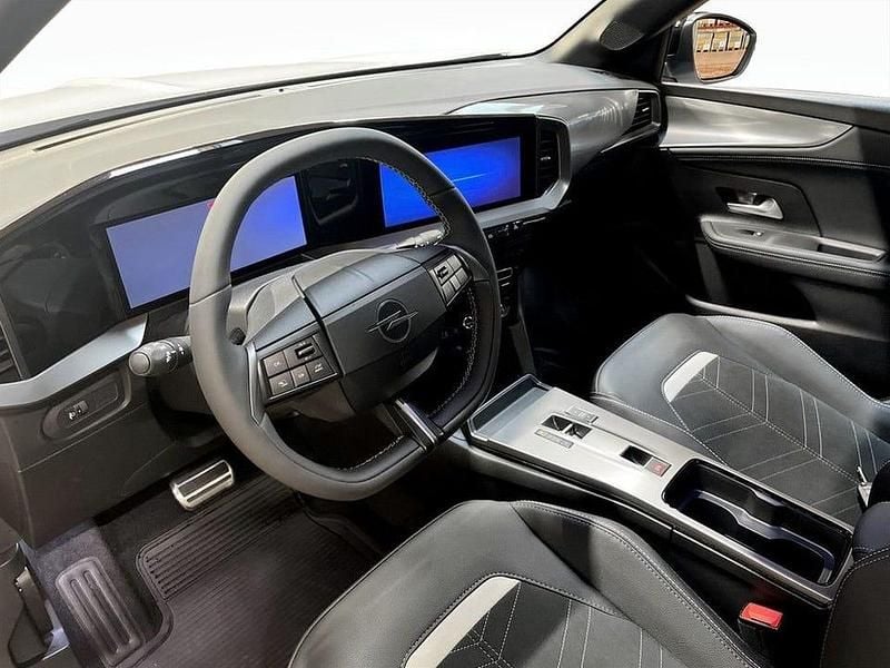 Begagnad Opel Mokka 131 HK (96 kW) 2025 Vit SUV