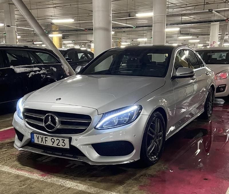 Silver Begagnad 2018 Mercedes C220 AMG line Sedan | 205 000 kr (Superpris) - Bild 1/4
