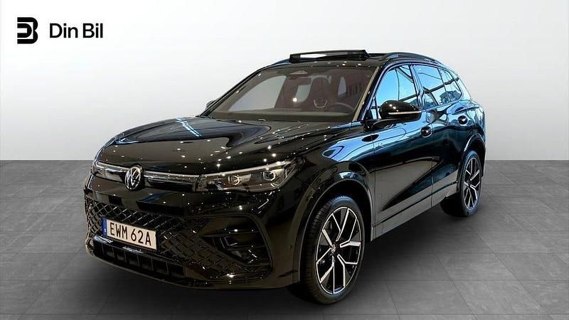 Svart Ny 2025 VW Tiguan R-line SUV | 525 000 kr (Marknadspris) - Bild 1/4