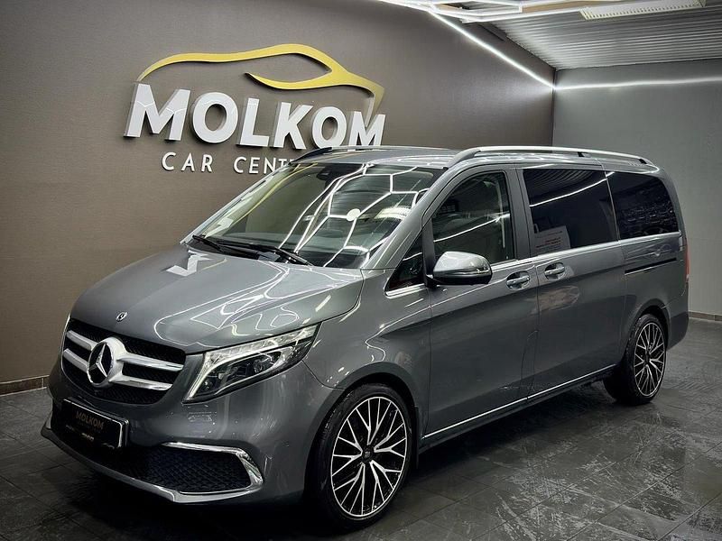 Begagnad Mercedes V300 Exclusive 239 HK (175 kW) 2020 Grå Minibuss