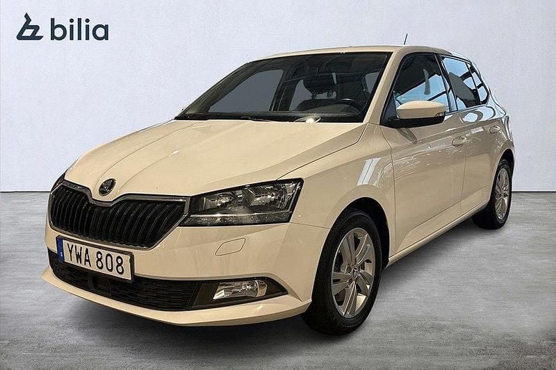 Vit Begagnad 2018 Skoda Fabia Style Halvkombi | 139 900 kr (Marknadspris) - Bild 1/4