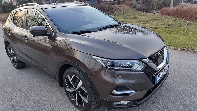 Begagnad Nissan Qashqai 116 HK (85 kW) 2017 Brun SUV