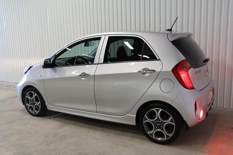 Begagnad Kia Picanto 67 HK (49 kW) 2016 Grå Halvkombi