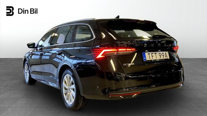 Ny Skoda Octavia 2026 Svart Kombi