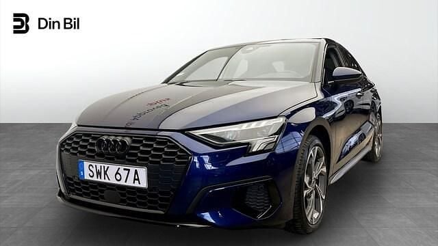 Blå Begagnad 2022 Audi A3 Advanced Plus Sedan | 299 000 kr (Lite dyr) - Bild 1/4