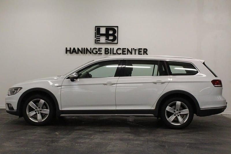 Begagnad VW Passat Alltrack 190 HK (139 kW) 2018 Vit Kombi