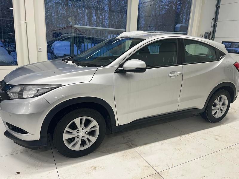 Begagnad Honda HR-V 121 HK (88 kW) 2016 Silver SUV