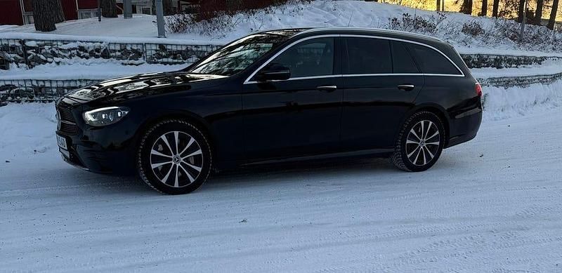 Begagnad 2021 Mercedes E300 | 397 000 kr (Lite dyr) - Bild 1/4