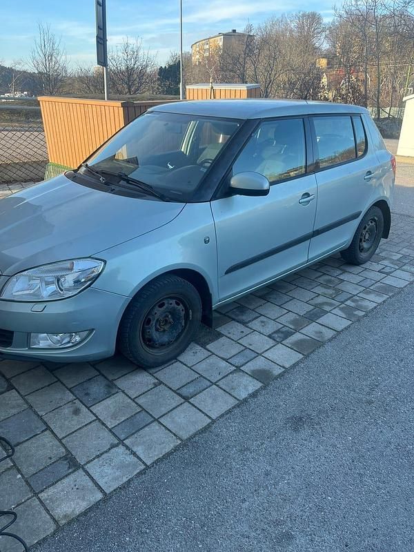 Begagnad Skoda Fabia 86 HK (63 kW) 2012