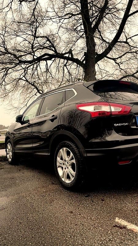 Begagnad 2015 Nissan Qashqai SUV | 106 000 kr (Marknadspris) - Bild 1/4