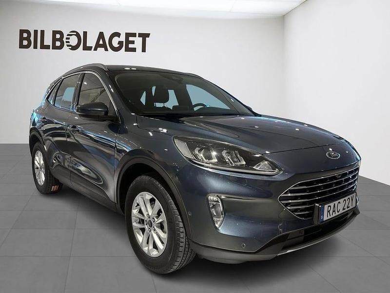 Begagnad Ford Kuga Business Edition 224 HK (164 kW) 2023 SUV