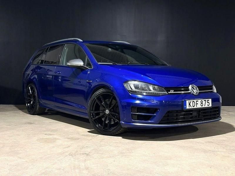 Begagnad VW Golf VII R 301 HK (221 kW) 2015 Blå Kombi