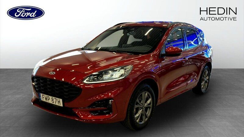 Röd (red) Begagnad 2022 Ford Kuga ST-Line X SUV | 349 900 kr - Bild 1/4