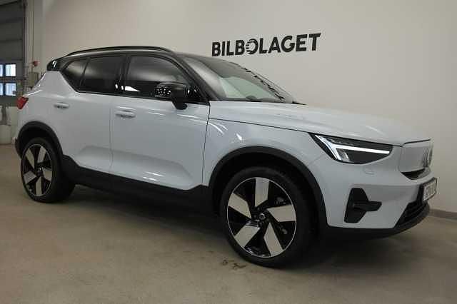 Begagnad Volvo XC40 Single Motor Extended Range 188 kW (256 HK) 2023 Svart SUV