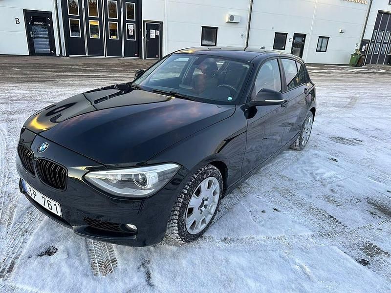 Begagnad BMW 116 136 HK (100 kW) 2012 Halvkombi