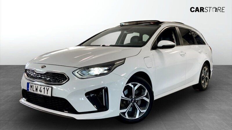 Vit Begagnad 2021 Kia Ceed Sportswagon 2 Kombi | 269 900 kr (Marknadspris) - Bild 1/4
