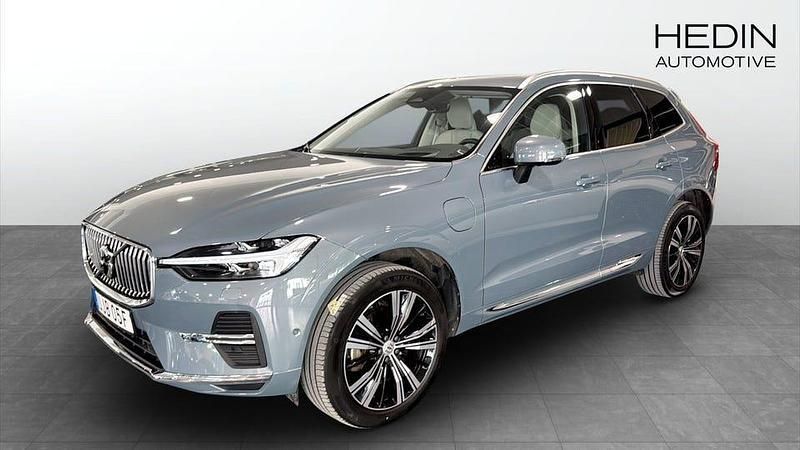 Grå Begagnad 2023 Volvo XC60 Inscription SUV | 489 900 kr (Marknadspris) - Bild 1/4