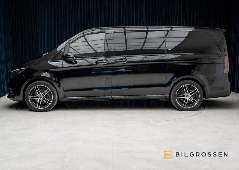 Ny Mercedes V300 AMG 237 HK (174 kW) 2025 Grå Minibuss