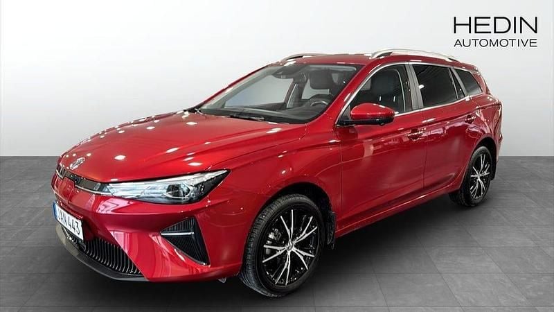 Röd Begagnad 2023 MG MG5 EV Kombi | 189 900 kr (Superpris) - Bild 1/4