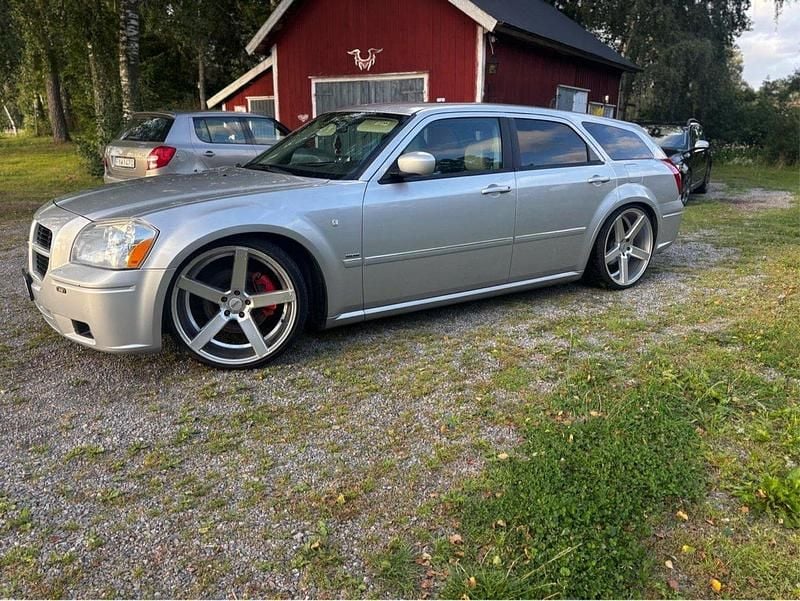 Begagnad 2005 Dodge Magnum Kombi | 69 000 kr - Bild 1/4