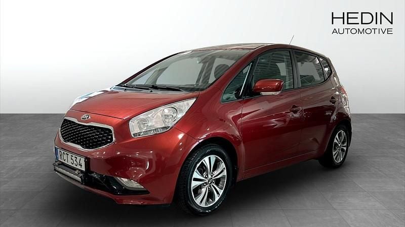 Röd (red) Begagnad 2016 Kia Venga Halvkombi | 90 000 kr (Superpris) - Bild 1/4