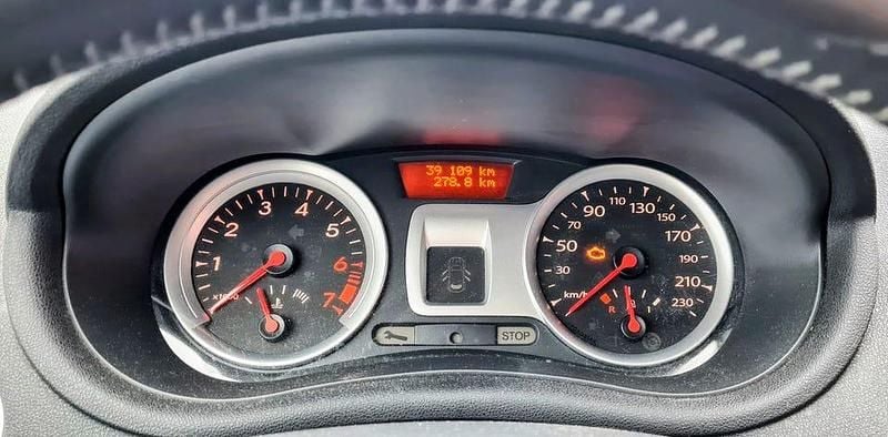 Begagnad Renault Clio R.S. 75 HK (55 kW) 2012 Halvkombi