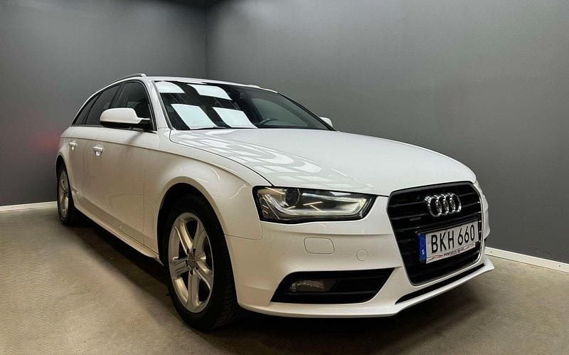 Vit Begagnad 2015 Audi A4 S-Line Kombi | 119 897 kr (Marknadspris) - Bild 1/4
