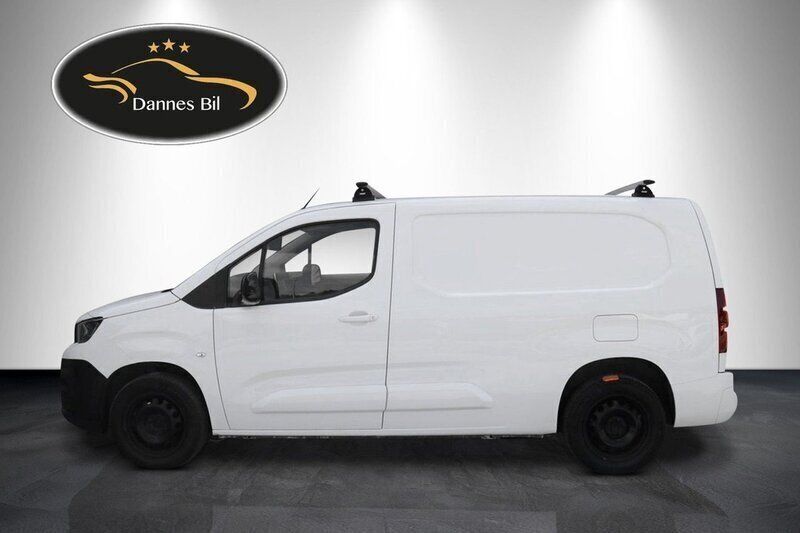 Vit Begagnad 2020 Peugeot Partner Minibuss | 221 000 kr (Dyr) - Bild 1/4