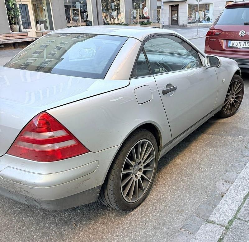 Begagnad Mercedes SLK200 136 HK (100 kW) 1999 Cab