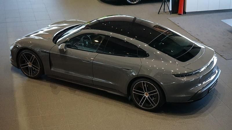 Ny Porsche Taycan 4S 385 kW (524 HK) 2025 Grå Sedan